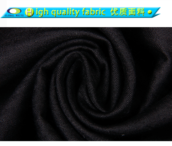 定做黑色男士印花浴袍