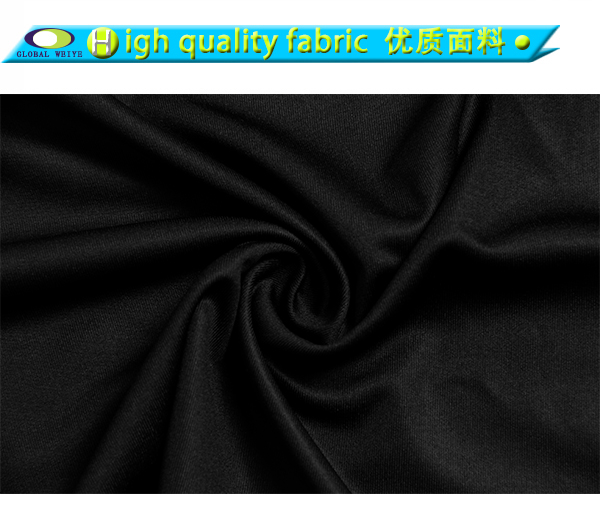 男士黑色全涤字母印花V领短袖T恤衫定制厂家