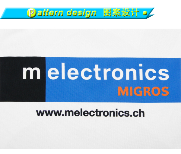 男士全涤白色胸前挂小孩印花圆领短袖T恤衫厂家定制