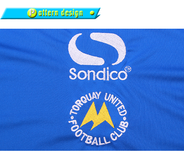 订制男士蓝色全涤插肩拼接印花T恤圆领短袖运动服定做